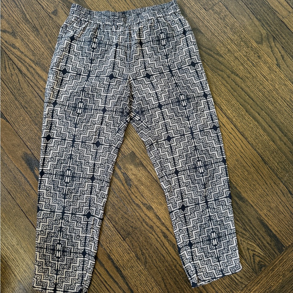 Club Monaco Black and White Cropped Pants
